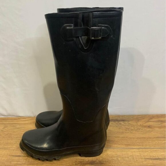 WOMANS tall black rain boots with buckle. Anti slip, waterproof. Size 8. Excelle - Picture 7 of 10
